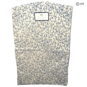 Agua by Agua Bendita Floral Garment Bag